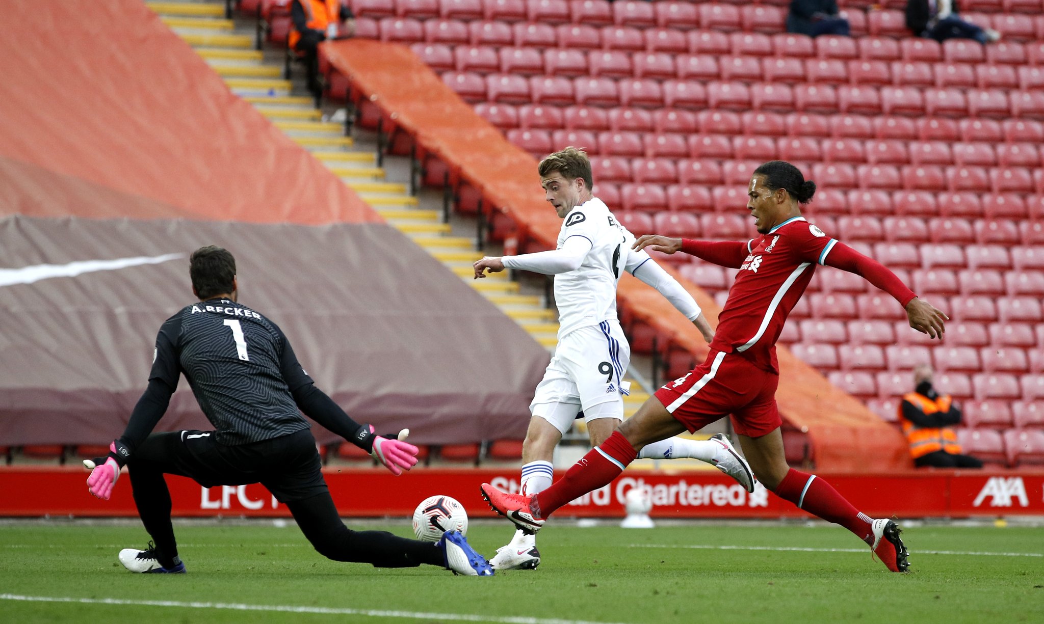 突然离去并 突然离去并